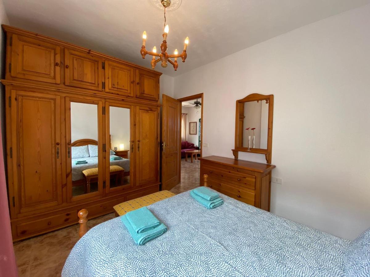Вилла Casa Paco Y Nina Фронтера Экстерьер фото